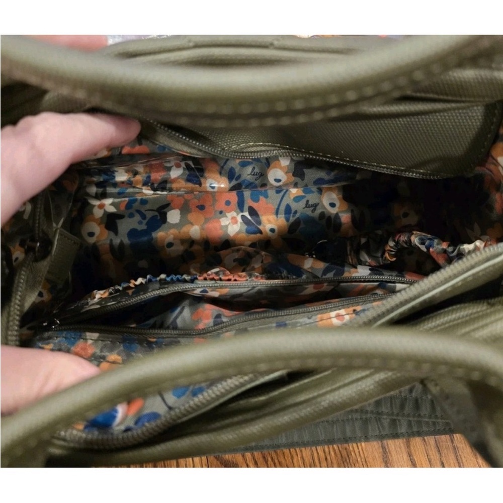 Lug Jitterbug Crossbody Purse RFID Lightweight Travel Bag Green - Picture 4 of 6